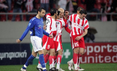 Κάνει κουμάντο ο Θρύλος