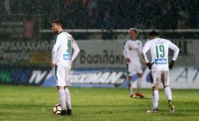 Αυτή είναι ΚΑΤΑΝΤΙΑ: Ζητάει... πλάτη για να μη ξεφτιλιστεί!