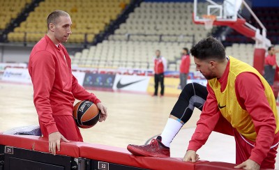 Αναμονή για Λοτζέσκι