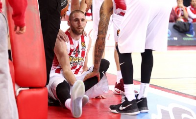 Ένα μήνα εκτός ο Ματ!