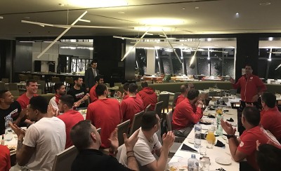 Τούρτα για τον κόουτς (photos)