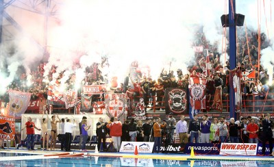 Το Παπαστράτειο... τρελοκομείο!