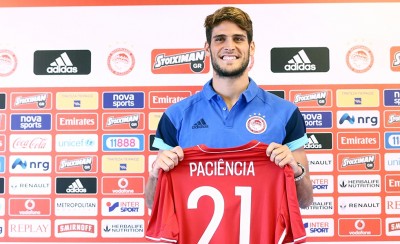 «Περήφανος που έπαιξα στον Ολυμπιακό»