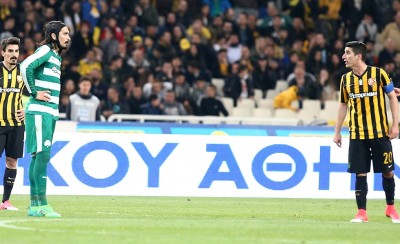 Με τον Μάνταλο; Όλα καλά;