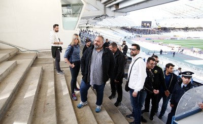 Θα σας γλεντάει όπου σας βρίσκει...