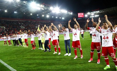 Οι δικοί μας, πάντως, θα κάνουν διακοπές...