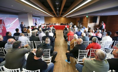 Κάτω τα χέρια από τον Γίγαντα Ολυμπιακό!