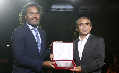 Η βράβευση του Ιμπαγάσα (video)