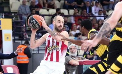 Νίκη και... έφυγε για το πρωτάθλημα!