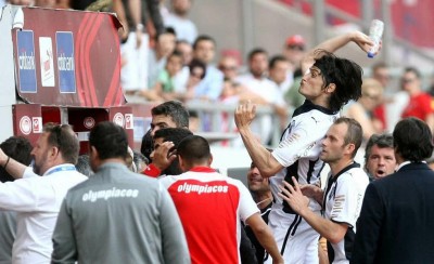 Η ζωή επιστρέφει συμπεριφορές