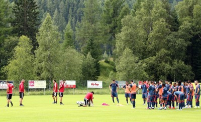 Αυτοί θα είναι στο Ζέεφελντ...