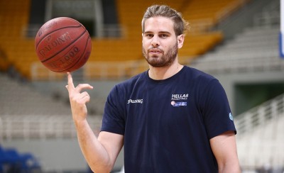 Κοντά σε Μπόγρη ο Θρύλος!