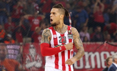 Δεν μένει ο Χάκετ!