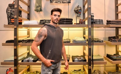 Με τον... Ροναλντίνιο ο Μποτία (photo)