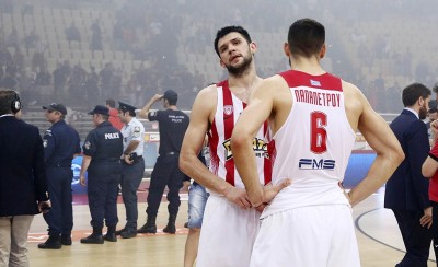 Κλείστηκαν στα αποδυτήρια