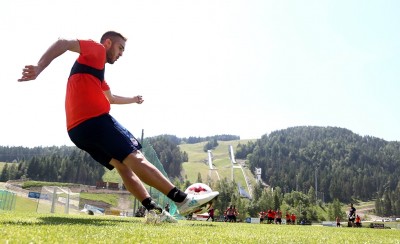 Δουλειά με την μπάλα πριν το φιλικό