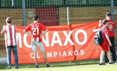 Δίπλα στον Θρύλο ο λαός του!