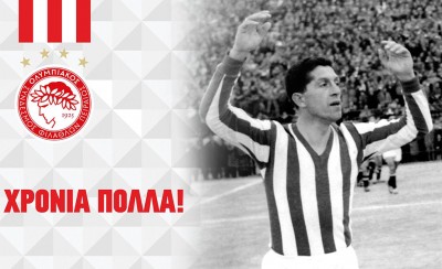 Ευχές στον θρυλικό Θανάση Μπέμπη (photo)