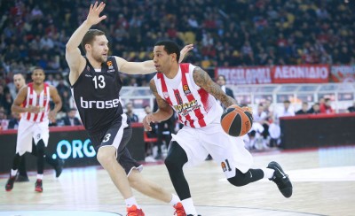 Είναι ψηλά ο Στρέλνιεκς