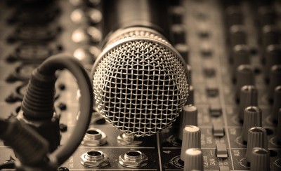 Προπαγανδιστές της πλάκας…