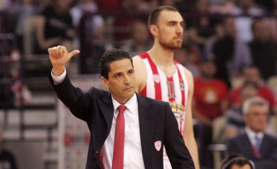 Σκανάρει την αγορά και για ψηλό