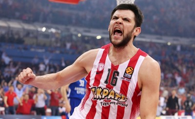 Δουλειά στα... διαρκείας ο Παπανικολάου!