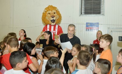 Πάνω από 900 παιδιά στο 