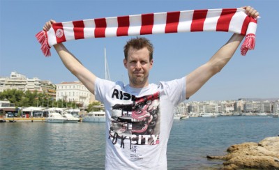 Στον Θρύλο και ο Οϊβάνεν!