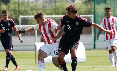 Στους ομίλους και οι Νέοι