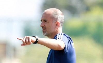 Επιστρέφει στο 