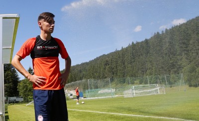 Ευχές και στήριξη στον Ντουμάνη