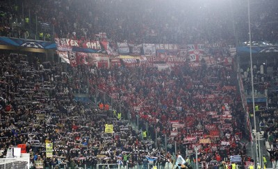 Θρύλε μην ξεχνάς, παντού είναι Πειραιάς!