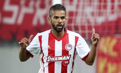 Περιμένει πως και πως ο Καρσελά!