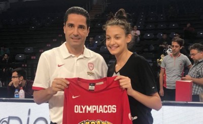 Ο Θρύλος στηρίζει την Ελίφ