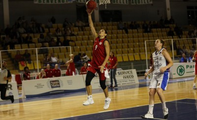 Νέα νίκη και πρωτιά για τον Θρύλο