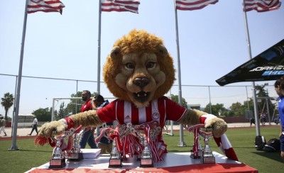 Στη σέντρα οι Σχολές!