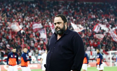 Στο πλευρό του Προέδρου ο κόσμος