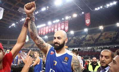 Νίκη και αποθέωση σε Άντιτς (video)