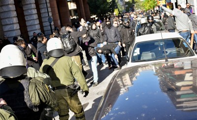 Χάος από οπαδούς του ΠΑΟΚ στην Αθήνα!