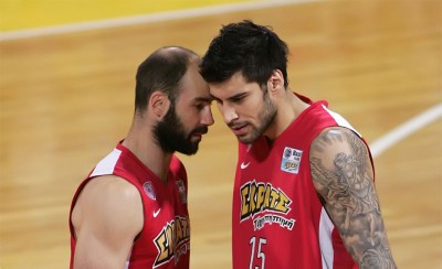 Υπόκλιση από Τρινκιέρι στους αρχηγούς!