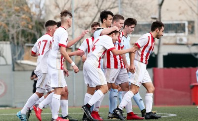 5άρα οι Παίδες, χατ τρικ ο Λιοφάγος!