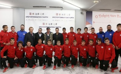 Η ακαδημία στη γιορτή των Παραπολιτικών