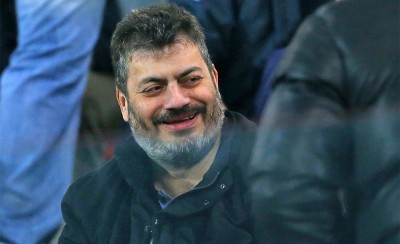 Στο πλευρό του Θρύλου ο Κονταρός