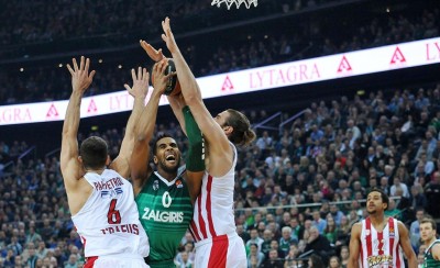 Αξίζει τα εύσημα και ο Μπόγρης