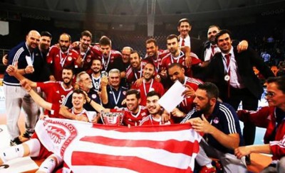 Σήκωσαν το Κύπελλο στον Πύργο τον Λευκό