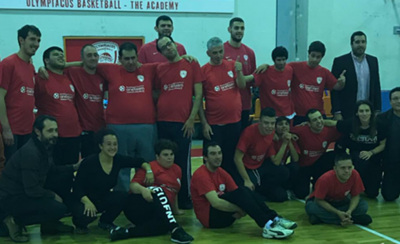 ONE TEAM και Θρύλος μαζί!