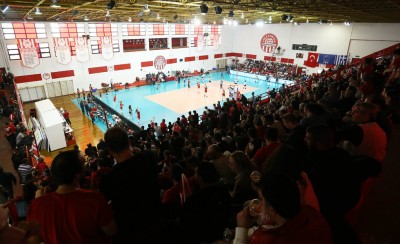 Στηρίζουμε τις θρυλικές κοριτσάρες