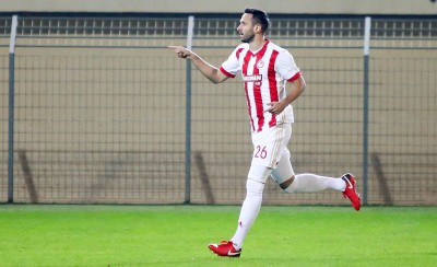 Ενδιαφέρον Ερυθρού για Βούκοβιτς