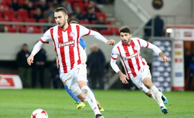 Η παρακάμερα της άνετης νίκης του Θρύλου