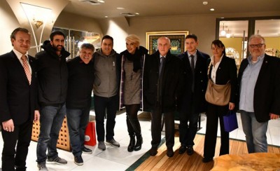 Επίσημο δείπνο παρέθεσε ο Θρύλος (photos)